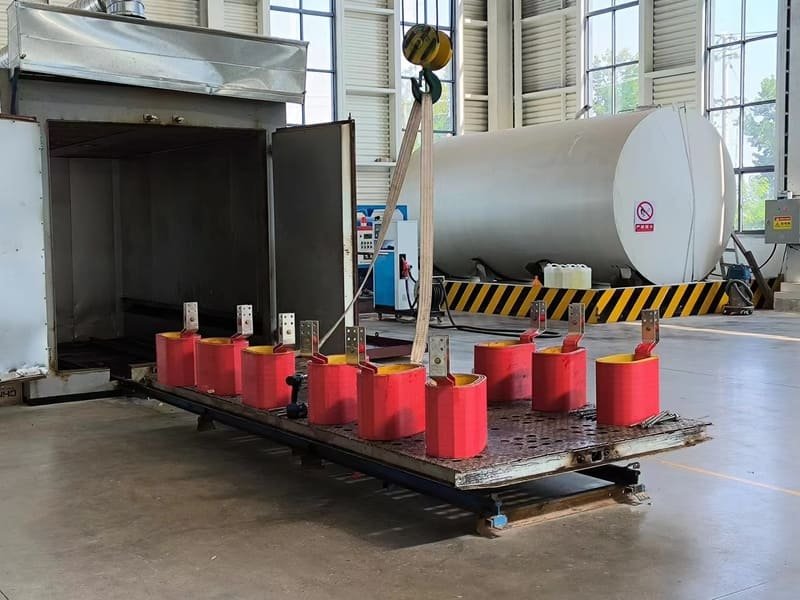 Controlled thermal processing stage